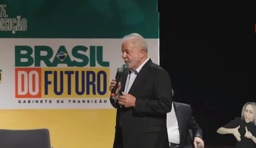 Lula diz que usará camisa verde e amarela com número 13 na Copa do Mundo