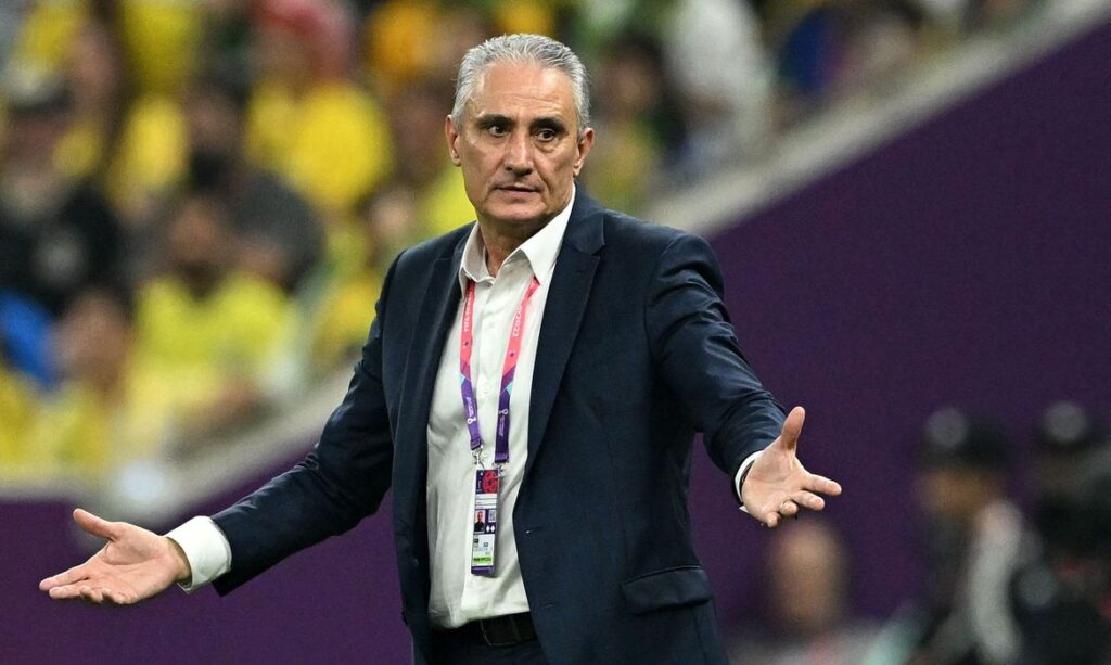 Brasil tem que se recuperar rápido da derrota para Camarões, diz Tite