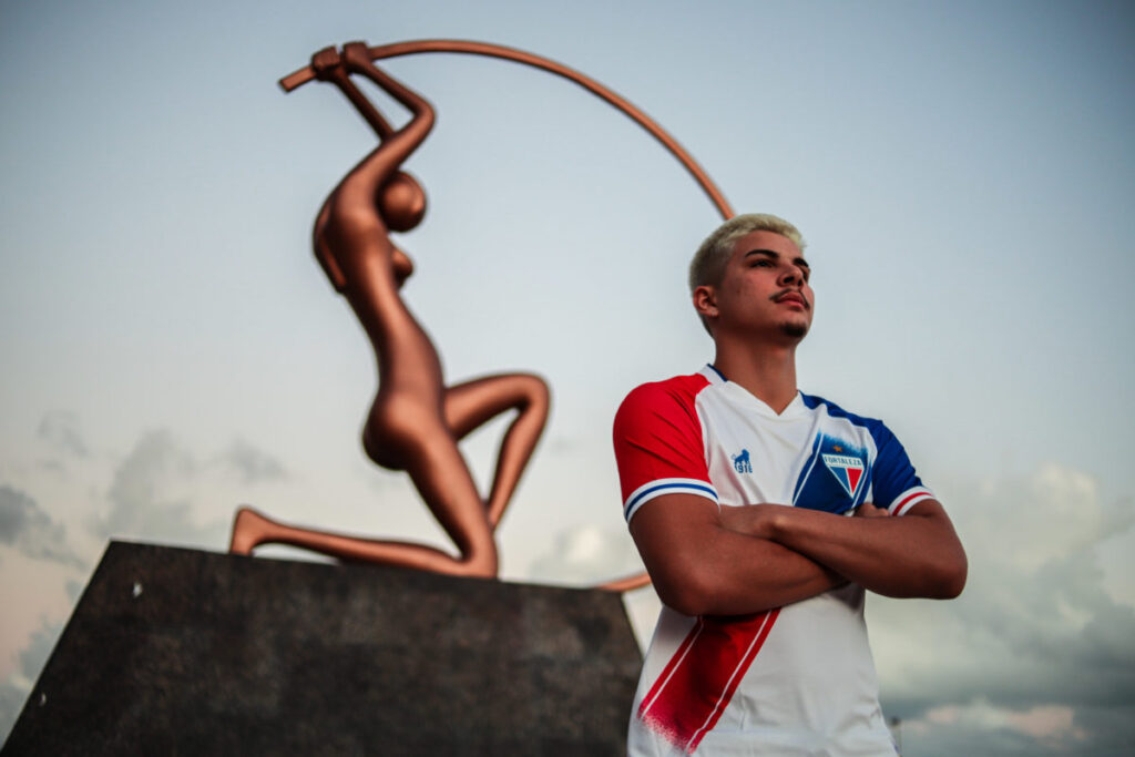 Com homenagem a Iracema, Fortaleza lança 2° uniforme para a temporada 2023