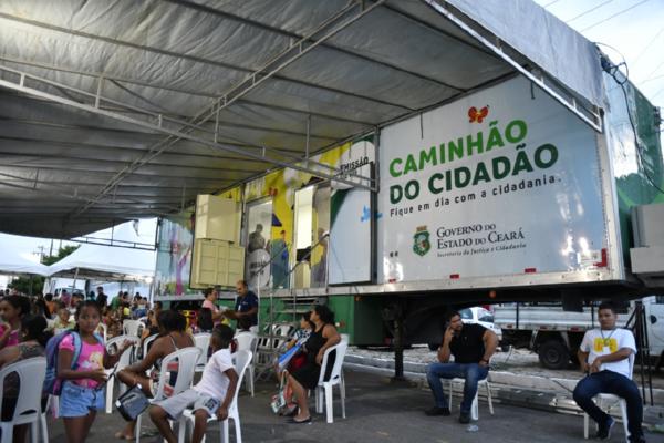 Caminhão do Cidadão oferta serviços nesta quinta-feira (16) no bairro Dendê, em Fortaleza