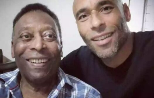 Filho de Pelé chega a São Paulo para passar Natal com a família no hospital