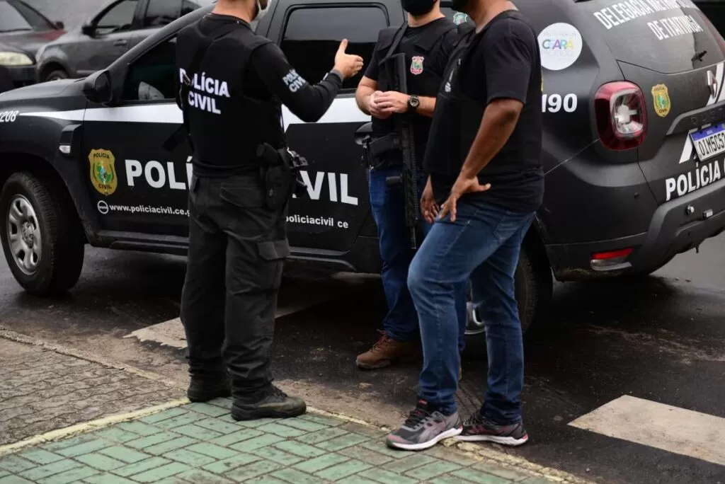 Homem investigado por roubos de cargas é preso em flagrante em Fortaleza