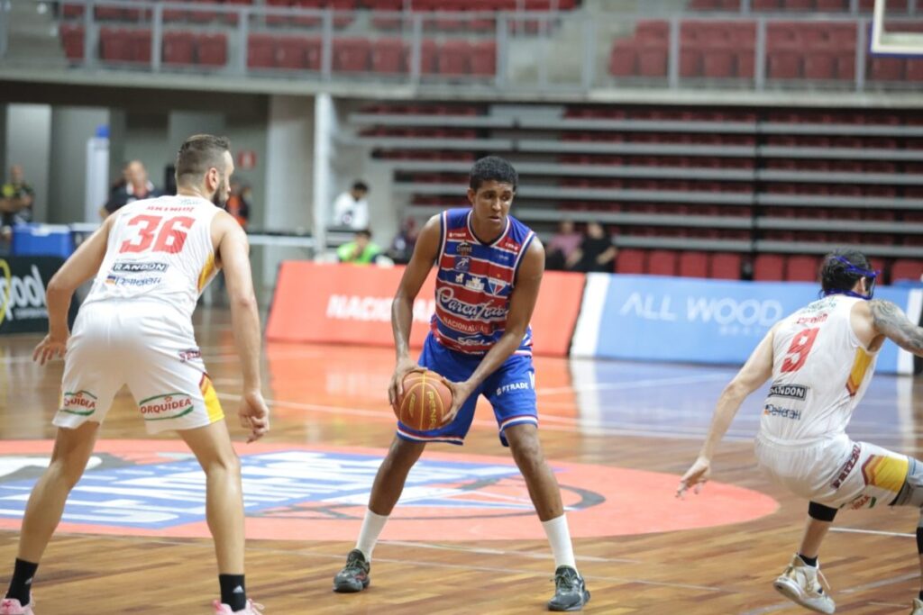 Fortaleza/Basquete derrota o Caxias do Sul e fecha 2022 com vitória