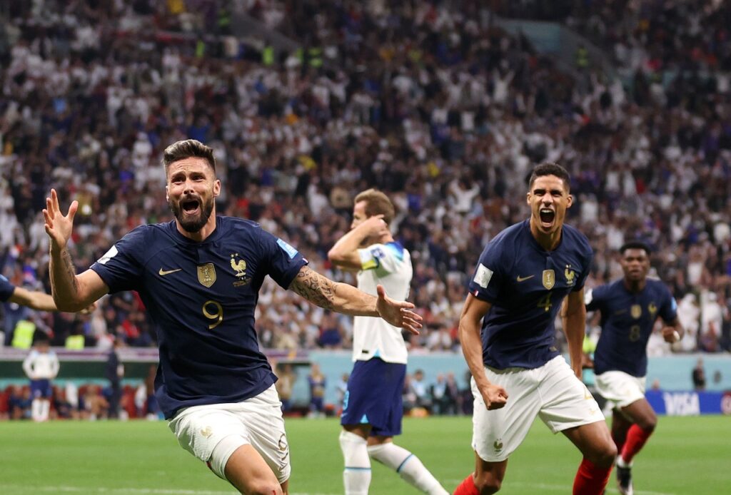 França vence Inglaterra e enfreta Marrocos na semifinal