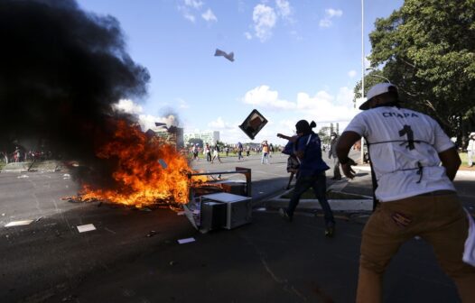 Mandados contra suspeitos de atos de vandalismo em Brasília são cumpridos no Ceará e em outros seis estados