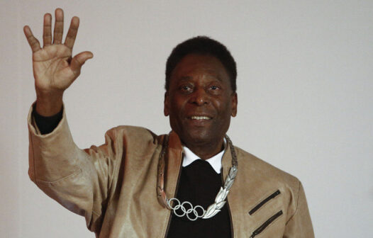 Pelé apresenta piora e requer mais cuidados cardíacos e renais, diz boletim médico