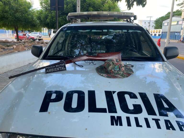 Polícia Militar apreende rifle em residência abandonada no interior do Ceará