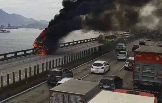 Ponte Rio-Niterói é liberada para o tráfego após uma hora de interdição