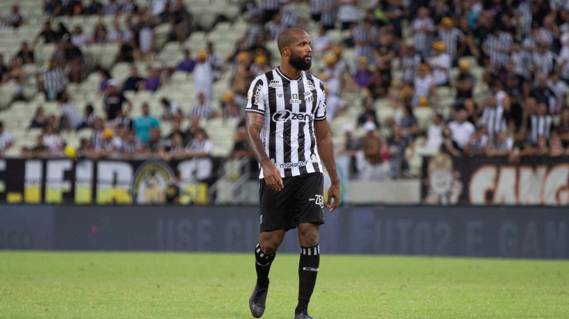 Anunciado no Santos, Messias pede desculpas ao torcedor do Ceará em despedida