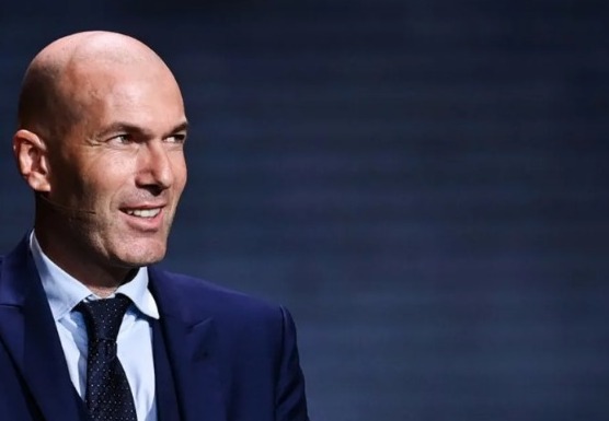 Jornal francês afirma que CBF estaria interessada em Zidane para assumir seleção brasileira