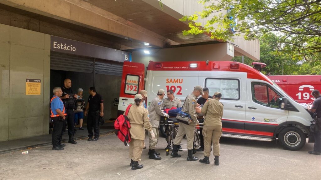 Acidente causa tumulto na estação Estácio do Metrô Rio nesta sexta-feira (20)