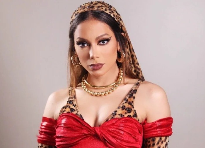 Anitta compra mansão por R$ 9 milhões no Rio de Janeiro