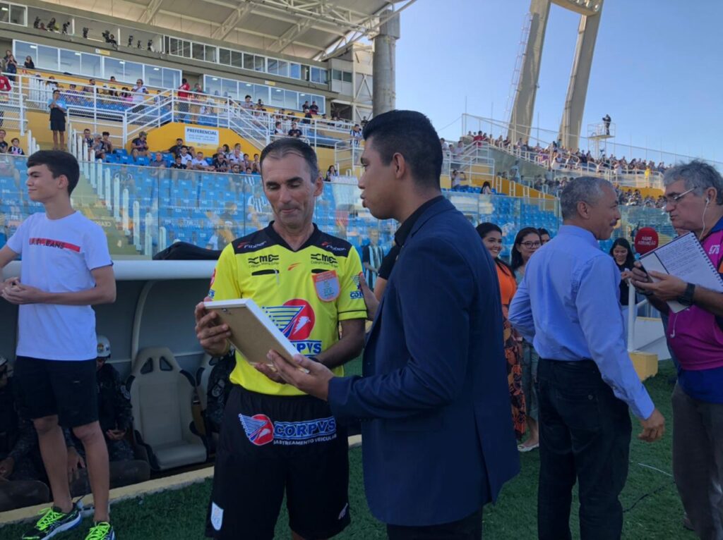 Na arbitragem, Arnaldo Souza faz seu último jogo ao lado de sua filha no Cearense 2023