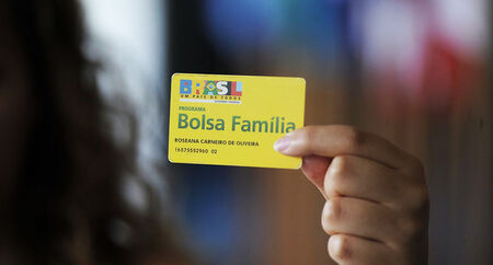 Bolsa Família: novo grupo recebe nesta última semana de janeiro; acesse calendário