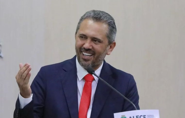 Elmano Freitas reafirma compromisso em garantir 100% das escolas em tempo integral