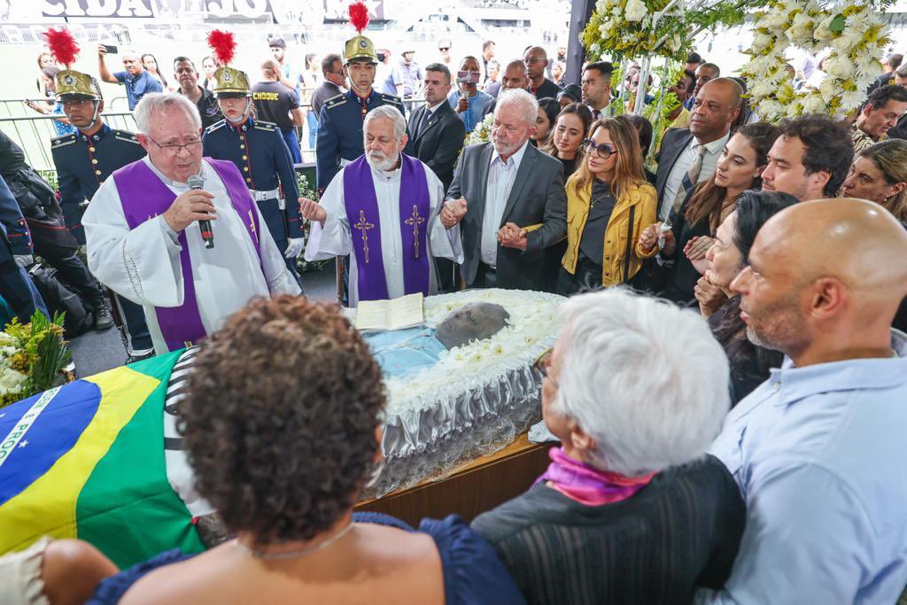 Em despedida, Lula afirma que Pelé sempre foi um cidadão humilde