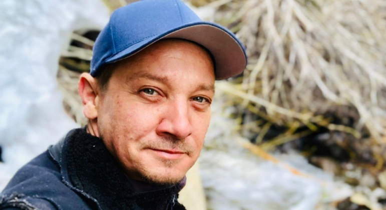 ‘Estamos empolgados com o progresso dele’, diz irmã de Jeremy Renner