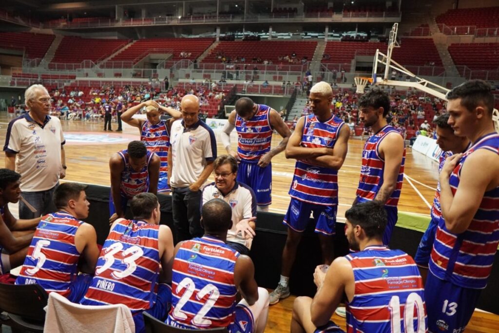 Fortaleza Basquete Cearense leva a melhor no clássico nordestino e vence o Unifacisa