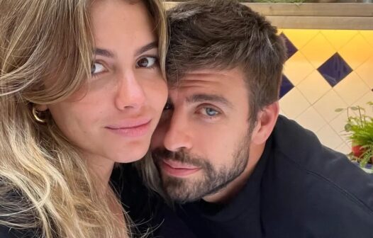 Gerard Piqué posta foto com nova namorada e fãs respondem com música de Shakira