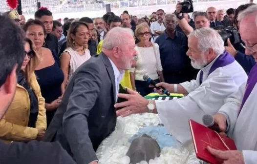 Lula participa de cerimônia religiosa no velório de Pelé