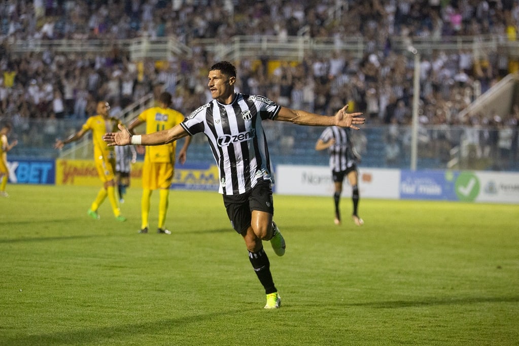 Luvannor celebra primeiro gol pelo Ceará: “é sempre especial, é diferente”