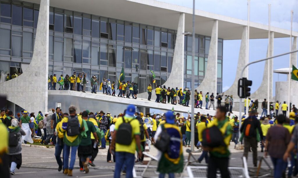 ONU, Biden e outros líderes mundiais condenam tentativa de golpe em Brasília: “ataque à democracia”