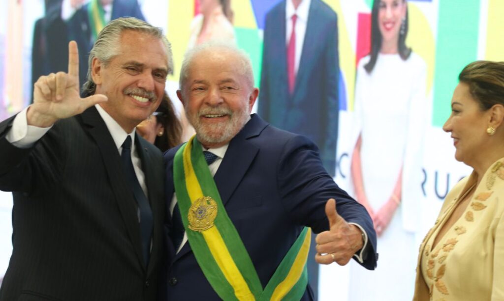 Primeira viagem internacional do presidente Lula será para a Argentina