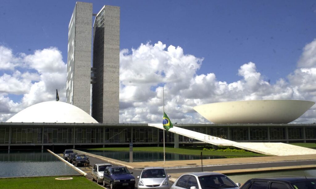 Saiba quem são os candidatos pela disputa da Câmara e do Senado