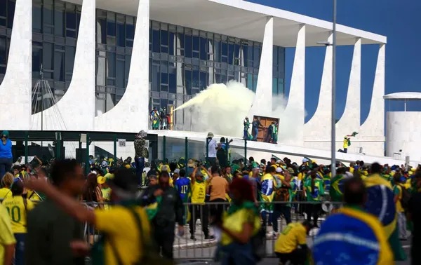 STF confirma decisão sobre proteção de vias e prédios públicos contra atos golpistas