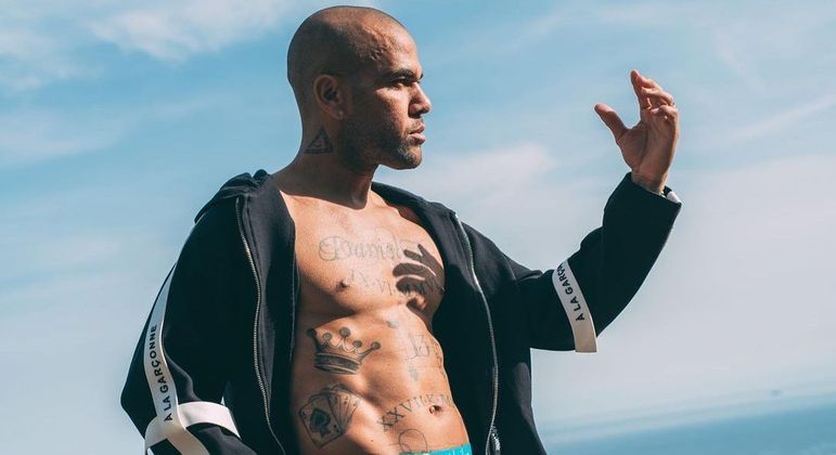 Tatuagem íntima de Daniel Alves foi prova decisiva para prisão preventiva