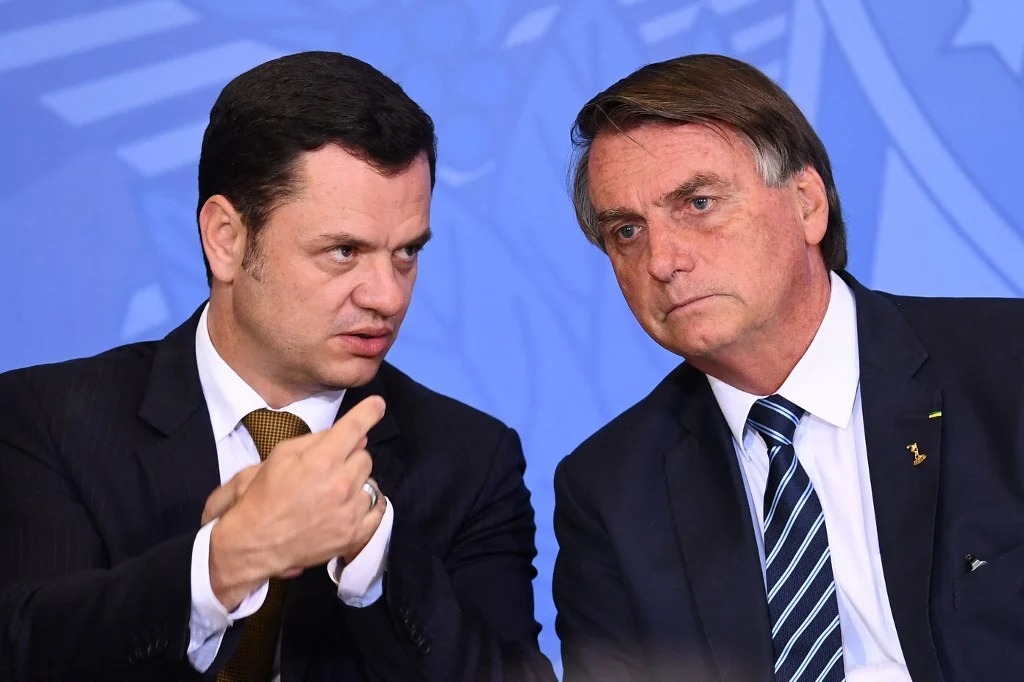 PF encontra proposta para Bolsonaro mudar resultado das eleições na casa de Torres