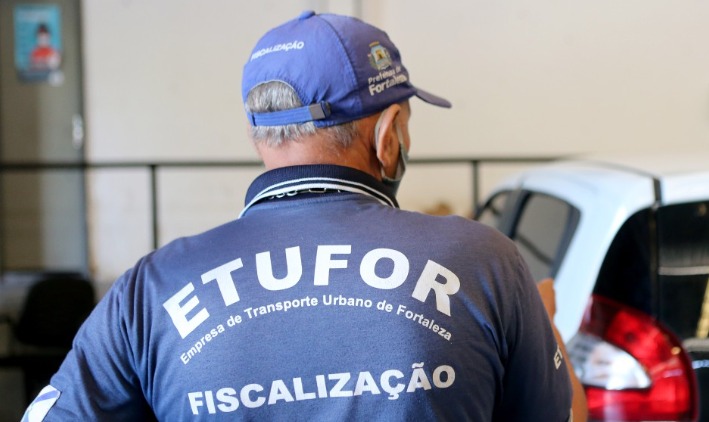 Motoristas de veículos de aplicativos com final de placa 7 são convocados para vistorias em Fortaleza