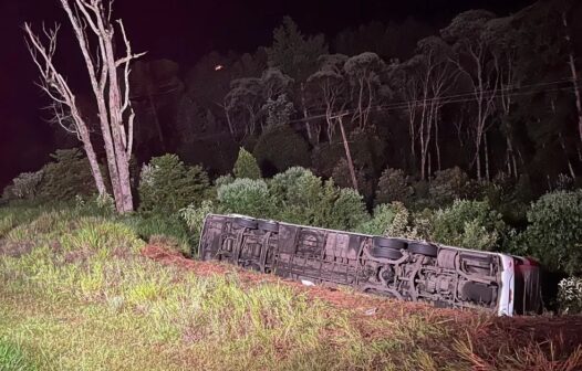 Acidente de ônibus no Paraná deixa ao menos sete mortos