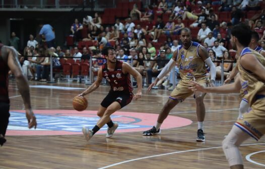 Em noite de homenagem a Felipe Ribeiro, FEC/Basquete Cearense é superado pelo Flamengo