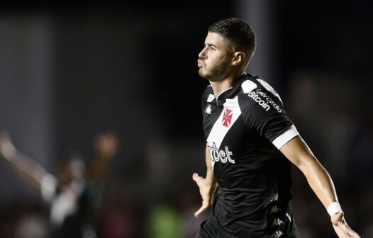 Pedro Raul marca dois e Vasco goleia o Boavista no Carioca