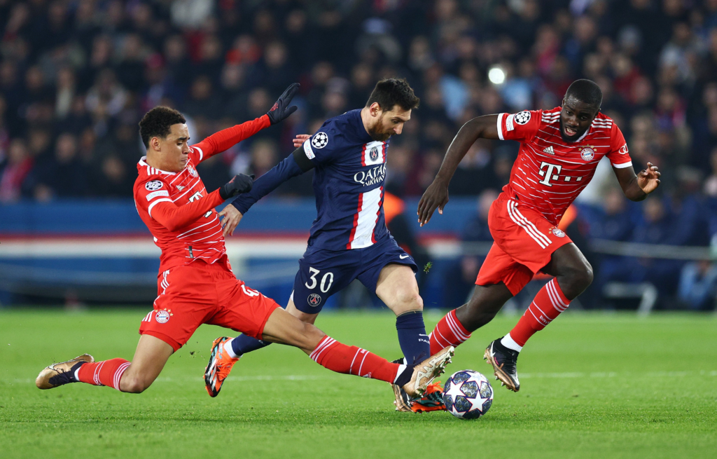 Bayern de Munique vence PSG e garante vantagem nas oitavas de final da Liga dos Campeões