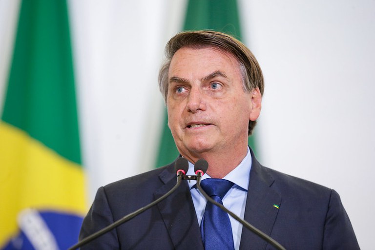 Bolsonaro diz querer voltar ao Brasil ‘nas próximas semanas’