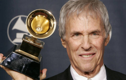 Burt Bacharach, compositor de clássicos como ‘I Say a Little Prayer’, morre, aos 94 anos