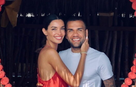 Daniel Alves ligou para esposa da prisão para evitar divórcio, diz TV espanhola