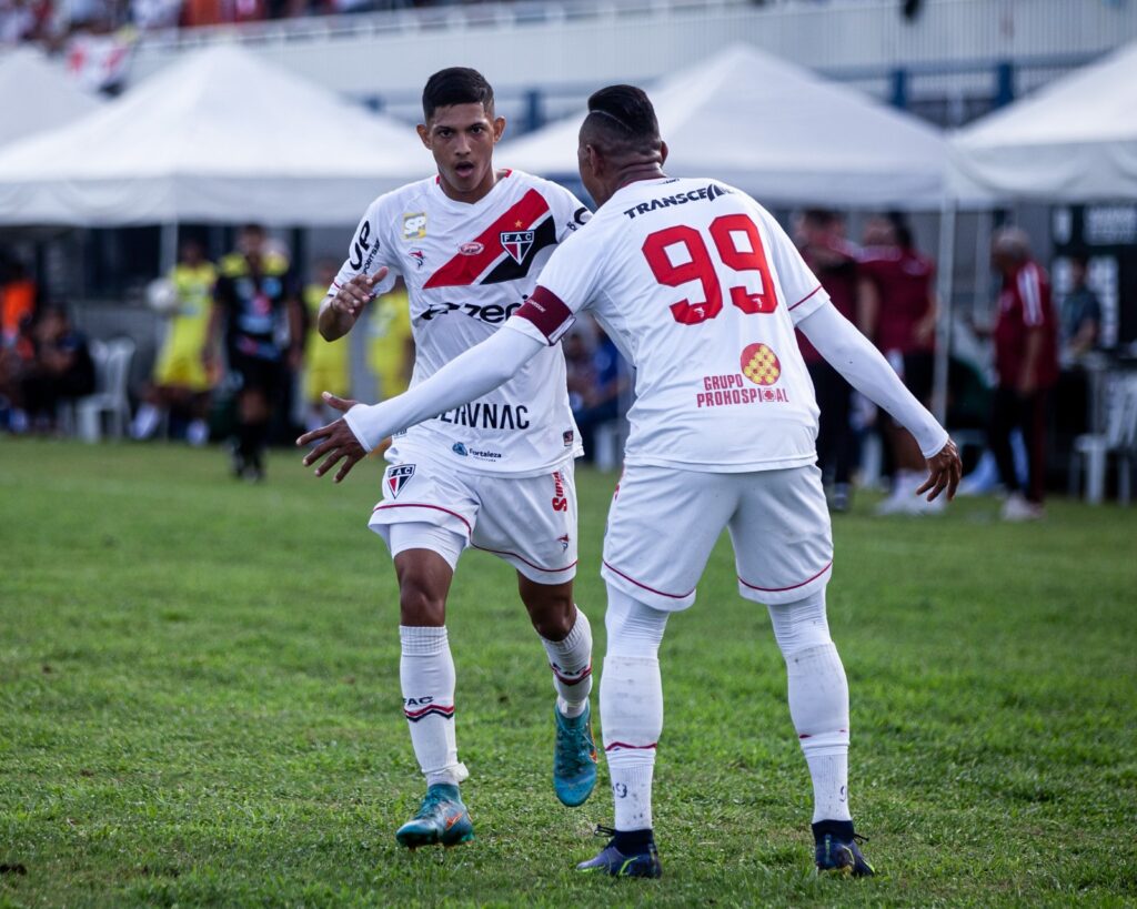 Ferroviário elimina o Maracanã e enfrenta o Fortaleza na semifinal do Cearense