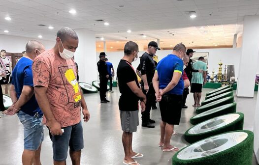 Internos de instituto psiquiátrico visitam a Arena Castelão