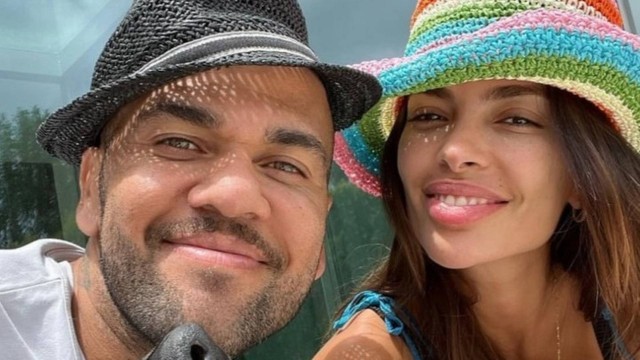 Joana Sanz fez pacto secreto com Daniel Alves, diz jornal espanhol