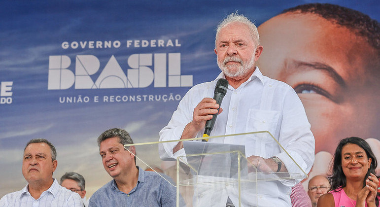 Lula diz ser ‘urgente’ que países não envolvidos no conflito negociem paz entre Rússia e Ucrânia