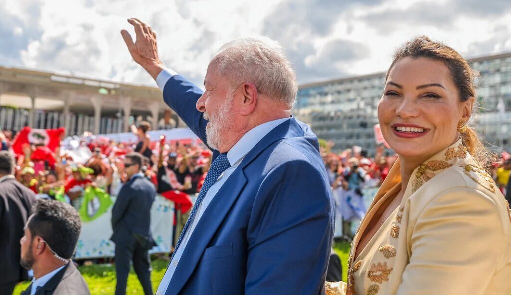 Lula e Janja começam a morar no Palácio da Alvorada um mês após a posse