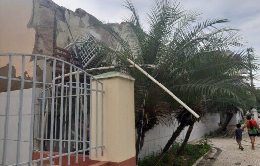 Muro de unidade de saúde desaba em Quixadá após fortes chuvas