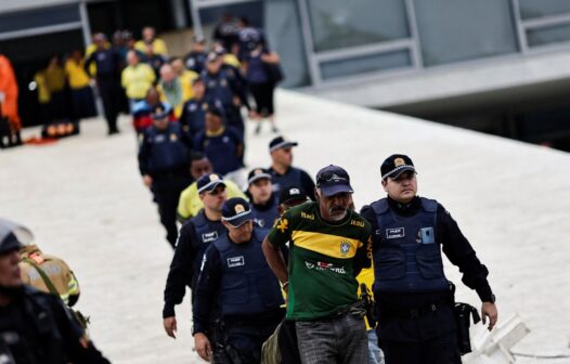 Polícia Federal cumpre mandados de prisão contra participantes de atos golpistas em Brasília