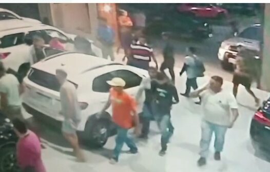 Polícia prende 8 homens e recupera 7 veículos roubados em arrastão em loja de veículos 