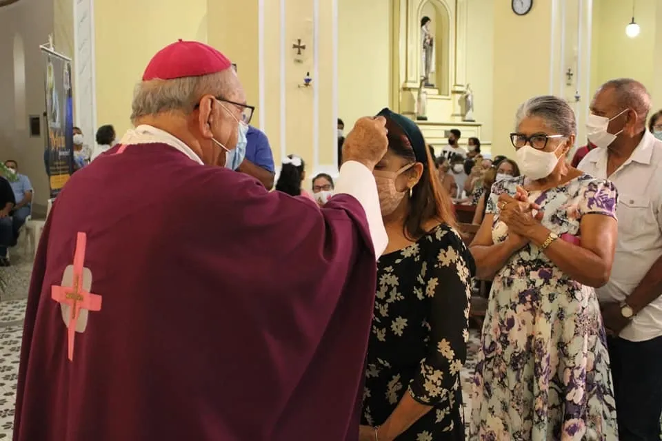 Quarta-Feira de Cinzas: confira horários das missas em Teresina