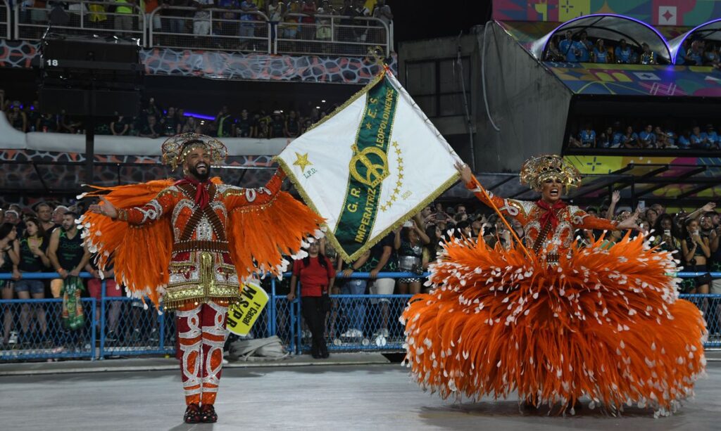 Rio de Janeiro: Desfile das Campeãs acontece neste sábado (25) na Sapucaí; confira programação