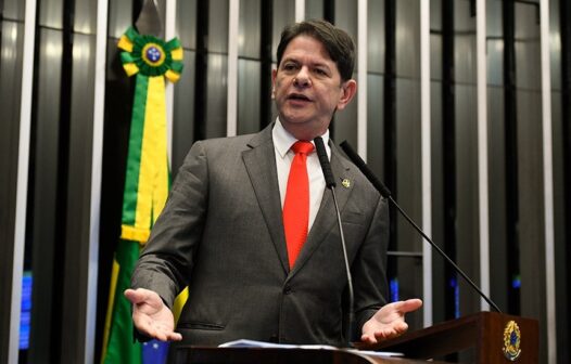 Senador Cid Gomes apresenta projeto para reduzir dívidas dos brasileiros; saiba mais